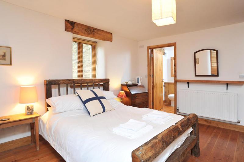 Longacre Bed And Breakfast Newton Abbot Room photo